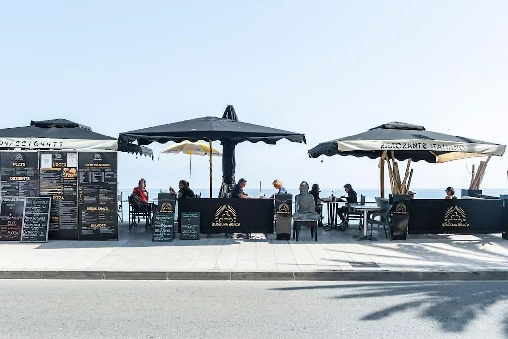 Appartamento Superbe Studio Avec Terrasse En Front De Mer Mentone
